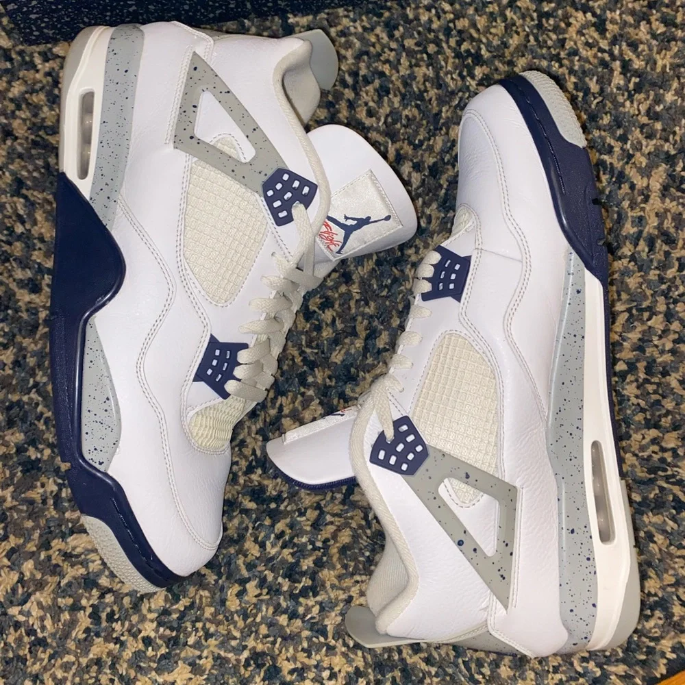 Jordan 4 Retro “Midnight Navy” - Picture 3 of 9